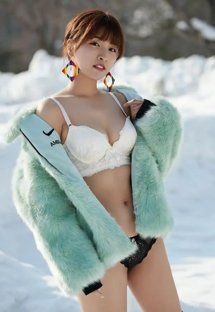 初音速下载数据增长图